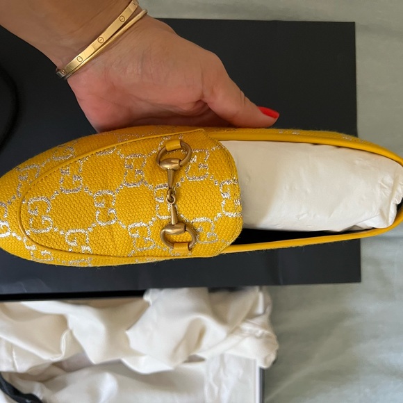 Gucci Women's Jordan loafer in yellow and silver fabric - Picture 5 of 9